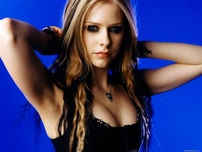 Avril Lavigne 艾薇儿·拉维妮 美女壁纸(三)33