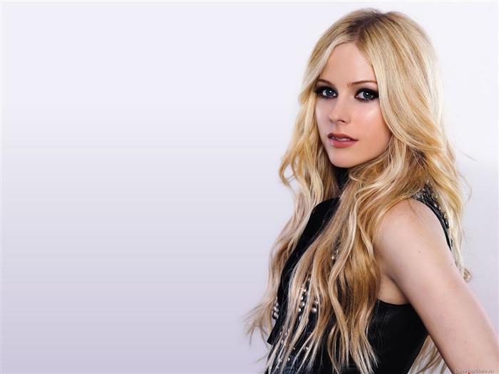 Avril Lavigne 艾薇儿·拉维妮 美女壁纸(三)40