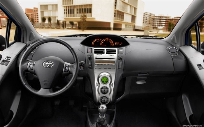 Toyota Yaris - 2010 HD Wallpaper #15