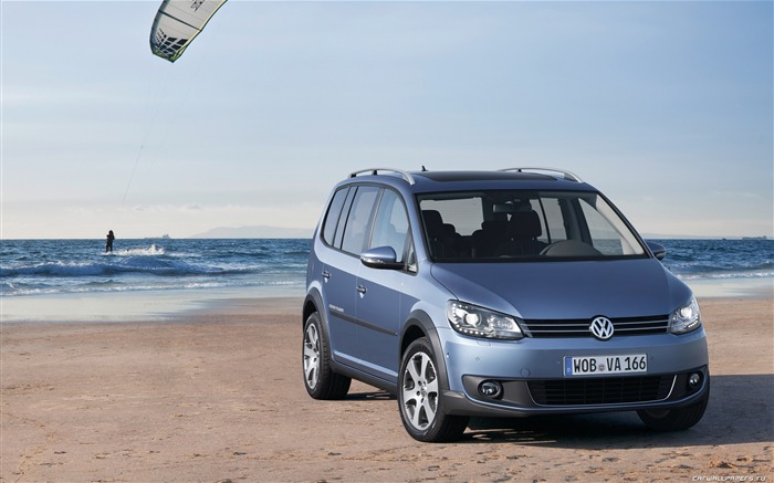 Volkswagen CrossTouran - 2010 HD wallpaper #6