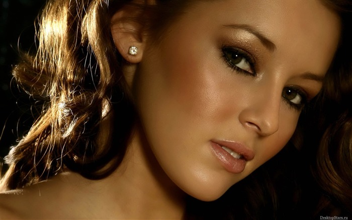 Keeley Hazell hermoso fondo de pantalla (2) #11