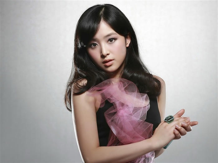 張含韻 美女壁紙 #9