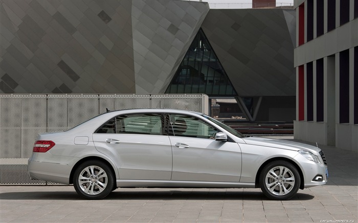 Mercedes-Benz Clase E Long Version - 2010 fondos de escritorio de alta definición #9