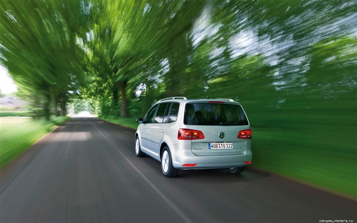 Volkswagen Touran TDI - 2010 大众7