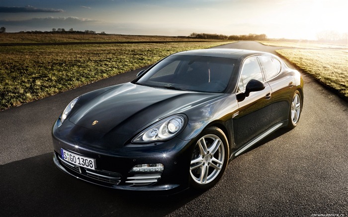 Porsche Panamera 4 bis 2010 HD Wallpaper #4