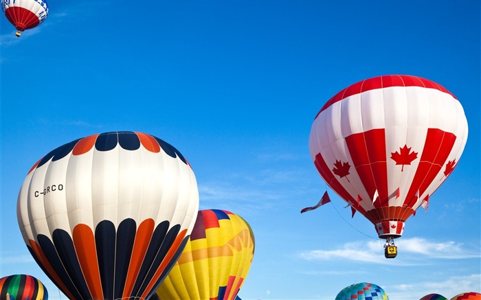 Colorful hot air balloons wallpaper (1) #8