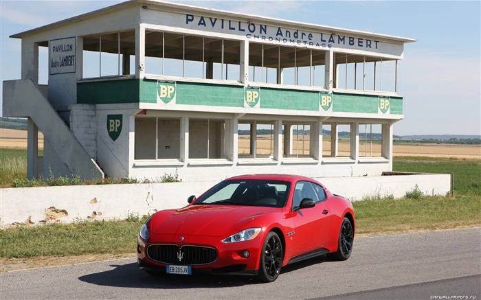 Maserati GranTurismo - 2010 fonds d'écran HD #18