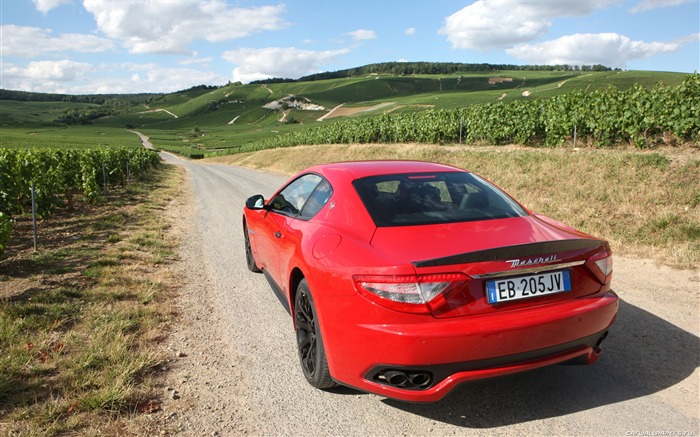 Maserati GranTurismo - 2010 fonds d'écran HD #21