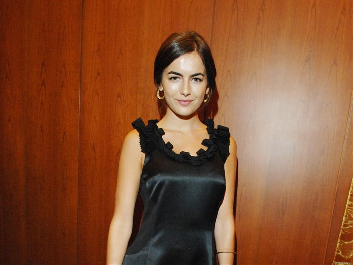 Camilla Belle schöne Tapete #14