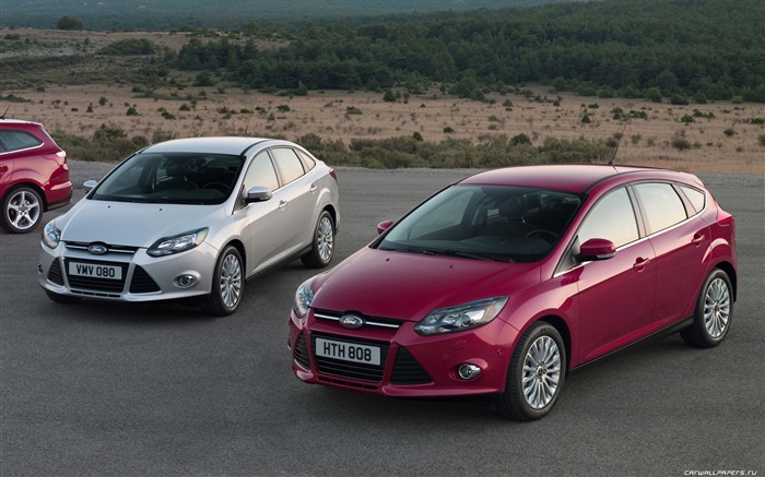 Ford Focus Hatchback 5-door - 2011 福特14