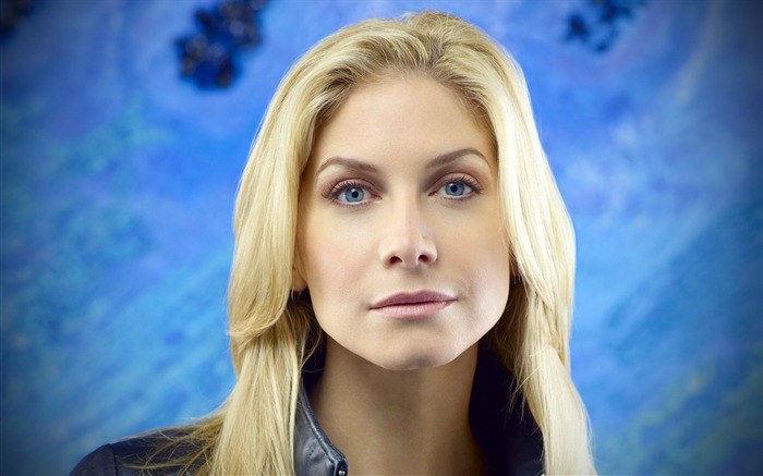 Elizabeth Mitchell beautiful wallpaper #3