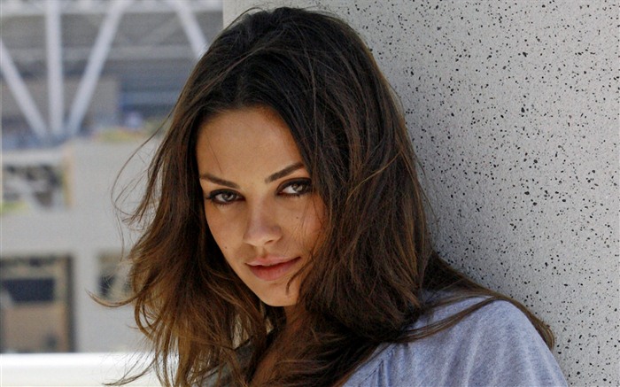 Mila Kunis 米拉·庫妮絲 美女壁紙 #11