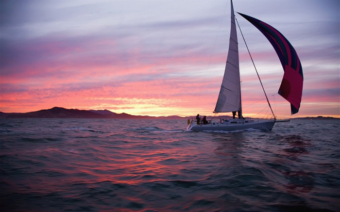 Windows 7 Wallpapers: Sailing #1