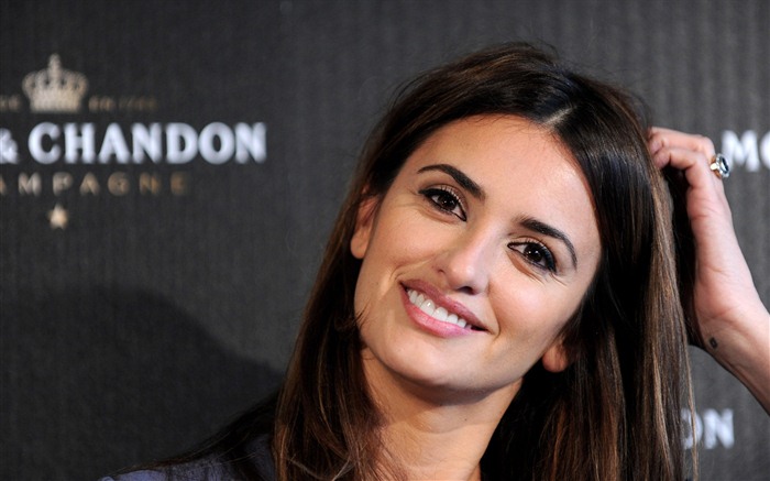 Penelope Cruz 佩內洛普·克魯茲高清壁紙 #9