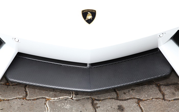 2012 Lamborghini Aventador LP700-4 蘭博基尼高清壁紙 #6