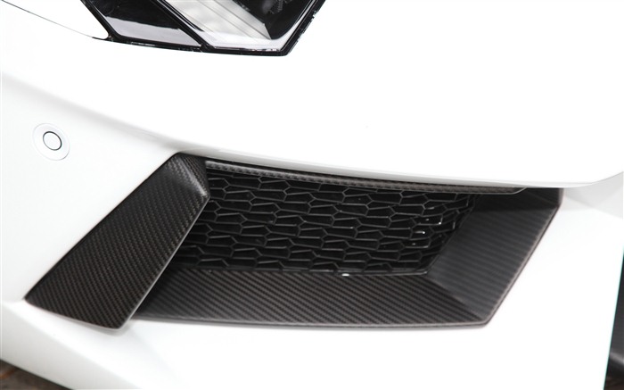 2012 Lamborghini Aventador LP700-4 蘭博基尼高清壁紙 #11