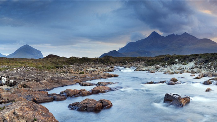 Windows 8 official panoramic wallpaper, waves, forests, majestic mountains #11