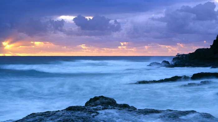 Windows 8 fondo de pantalla oficial panorámica, olas, bosques, montañas majestuosas #21