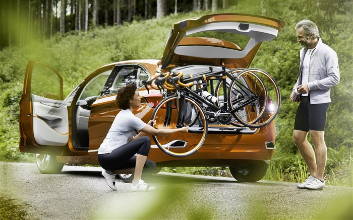 2013 BMW Concept activos Tourer fondos de pantalla de alta definición #8