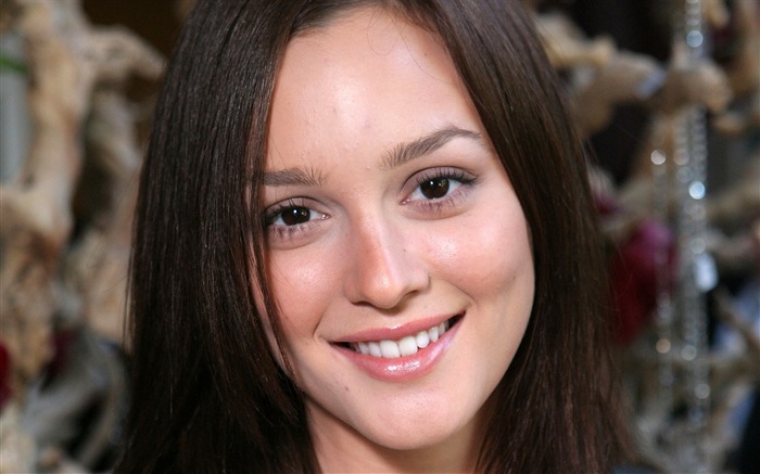 Leighton Meester hermosos fondos de pantalla #7