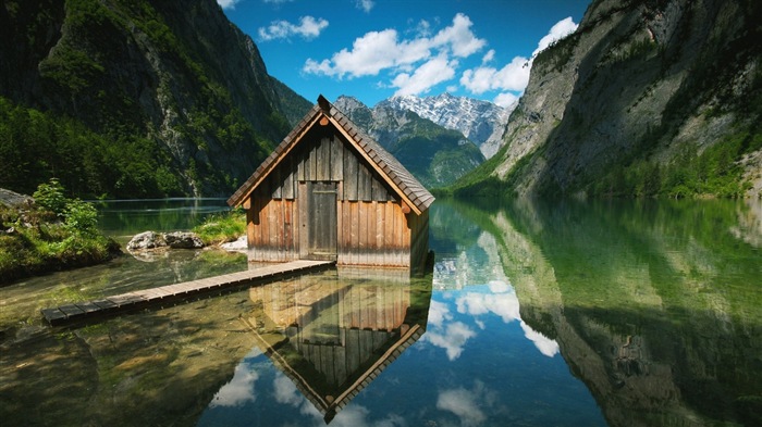 Réflexion dans le fond d'un paysage naturel de l'eau #15