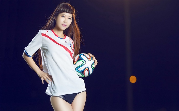 32 WM-Trikots, Fußball-Baby schöne Mädchen HD Wallpaper #11