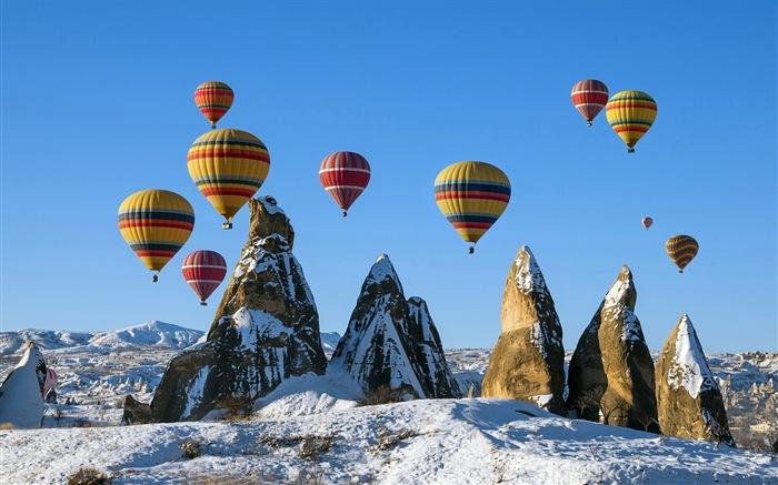 Rainbow hot air balloon, Windows 8 theme HD wallpapers #4