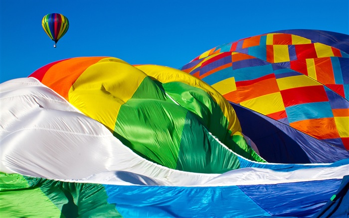 Rainbow hot air balloon, Windows 8 theme HD wallpapers #9