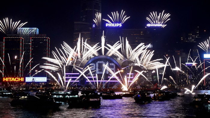 La belleza del cielo nocturno, fuegos artificiales hermosos fondos de pantalla #28