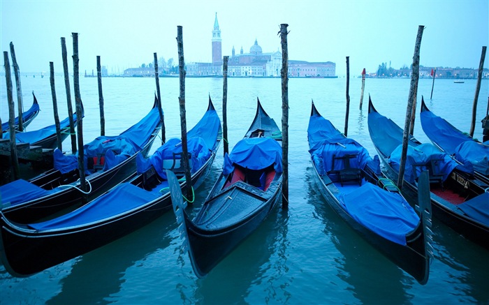 Beautiful watertown, Venice HD wallpapers #14