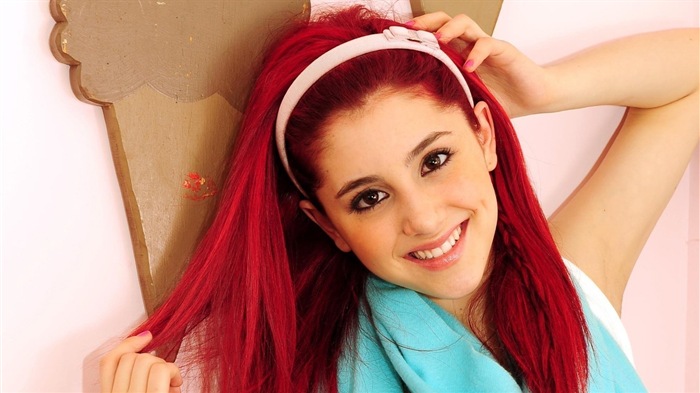 Ariana Grande HD tapety na plochu #6