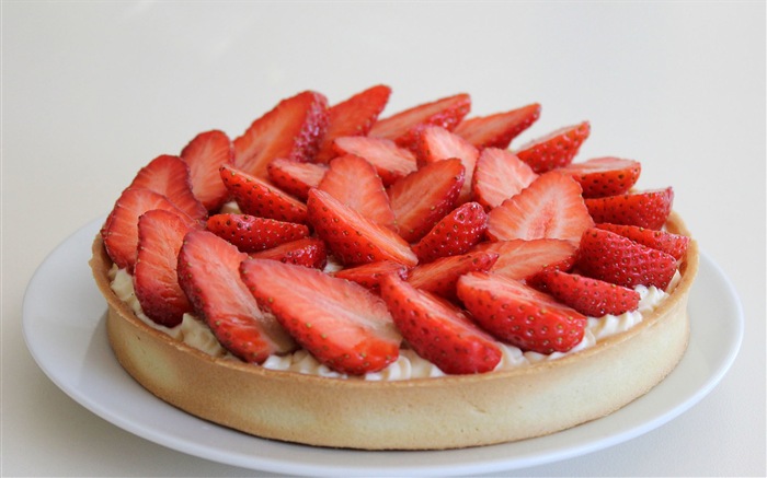 Delicious strawberry cake HD wallpapers #11