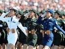 Journée nationale de défilé militaire marquant le 60ème anniversaire de papier peint des femmes