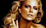 Charlize Theron hermoso fondo de pantalla #5