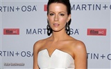 Kate Beckinsale krásnou tapetu #7