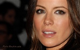 Kate Beckinsale hermoso fondo de pantalla #12