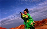 Une femme, un fusil et un fond d'écran HD Noodle Shop #14