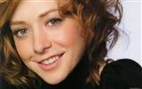 Alyson Hannigan hermoso fondo de pantalla #21