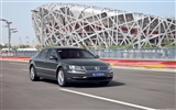 Volkswagen Phaeton W12 long wheelbase - 2010 HD wallpaper #1