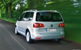 Volkswagen Touran TDI - 2010 HD wallpaper #8