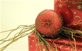 Christmas balls wallpaper (7) #5