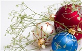 Christmas balls wallpaper (7) #6