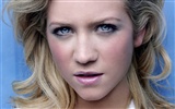 Brittany Snow krásnou tapetu #9