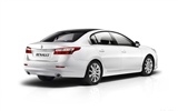 Renault Latitude - 2010 HD Wallpaper #15