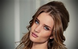 Rosie Huntington-Whiteley krásnou tapetu #5