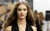 Rosie Huntington-Whiteley krásnou tapetu