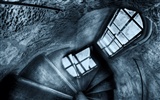 Windows 7 Wallpapers: Cobblestones And Corridors #3