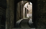 Windows 7 Wallpapers: Cobblestones And Corridors #10