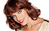 Milla Jovovich hermosos fondos de pantalla #7