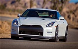 2013 Nissan GT-R R35 USA version 日产 美国版 高清壁纸12